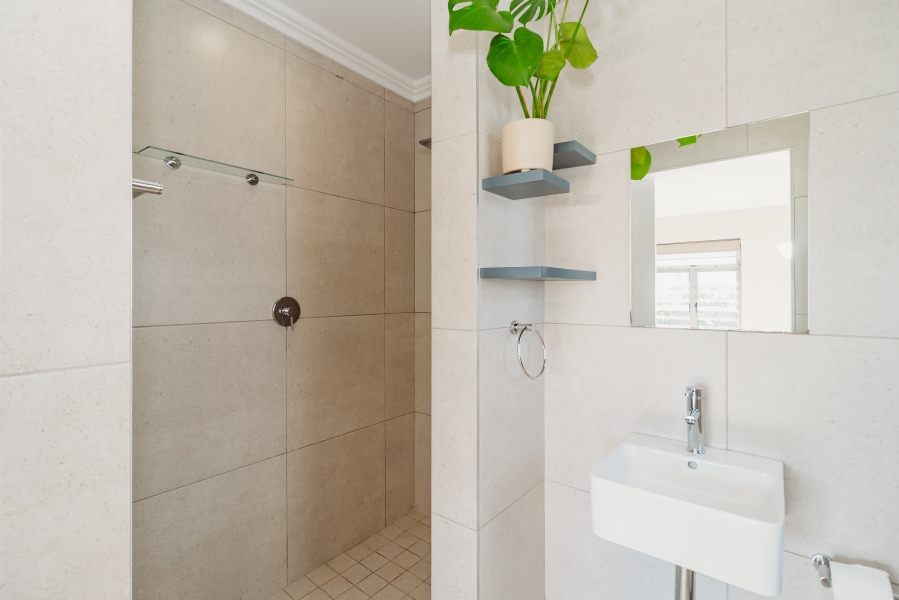 4 Bedroom Property for Sale in Kraaibosch Manor Western Cape